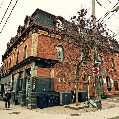 The Parkdale Hostellerie Toronto Exterior foto