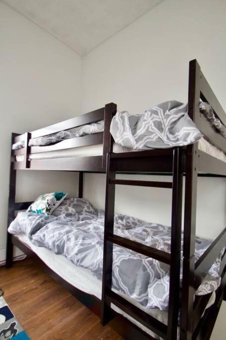 The Parkdale Hostellerie Toronto Camas de albergue foto